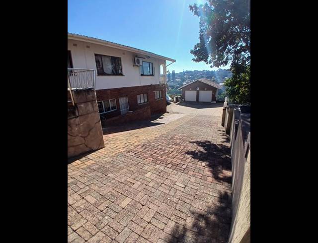 2 BEDROOM PROPERTY TO RENT IN UMHLATUZANA